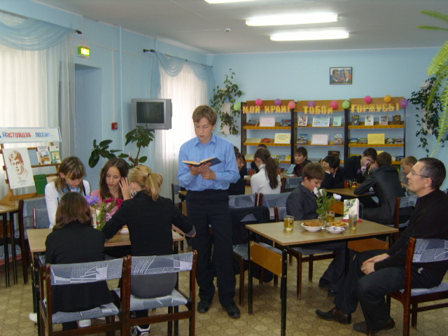 В «литературном кафе» детской библиотеки им. Х. Степанова состоялся конкурс чтецов